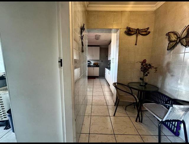 4 BEDROOM HOUSE FOR SALE IN GENL ALBERTS PARK